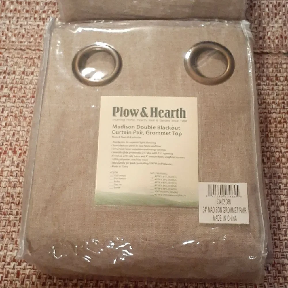 New P&H Madison Double Blackout Grommet Curtain‎ Pair Driftwood Size 40